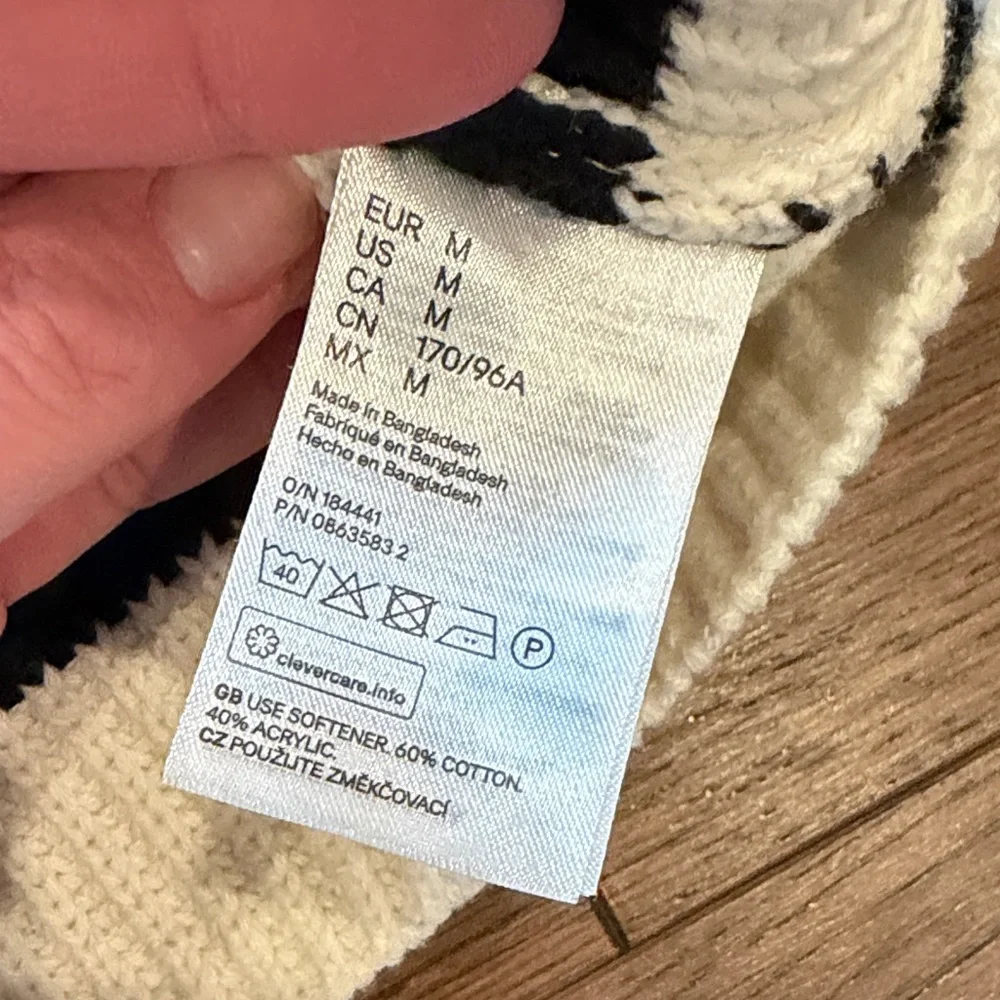 H&M Cream and Black Striped Crewneck Sweater - Picture 6 of 7